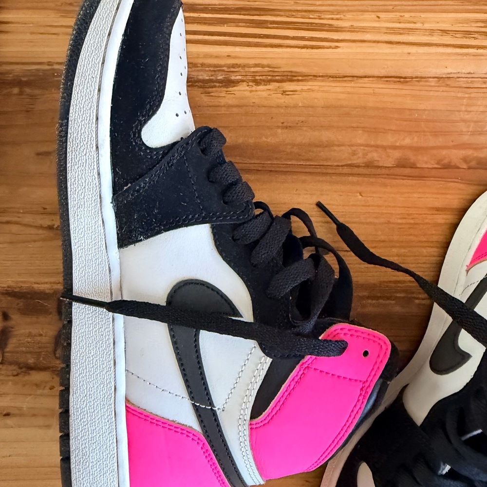 Air Jordan 1 Black, White & Pink High-Top Sneakers - Picture 3 of 10
